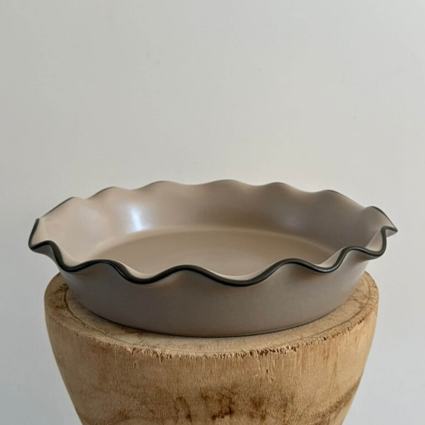 Whimsy Dish - Dark Cream